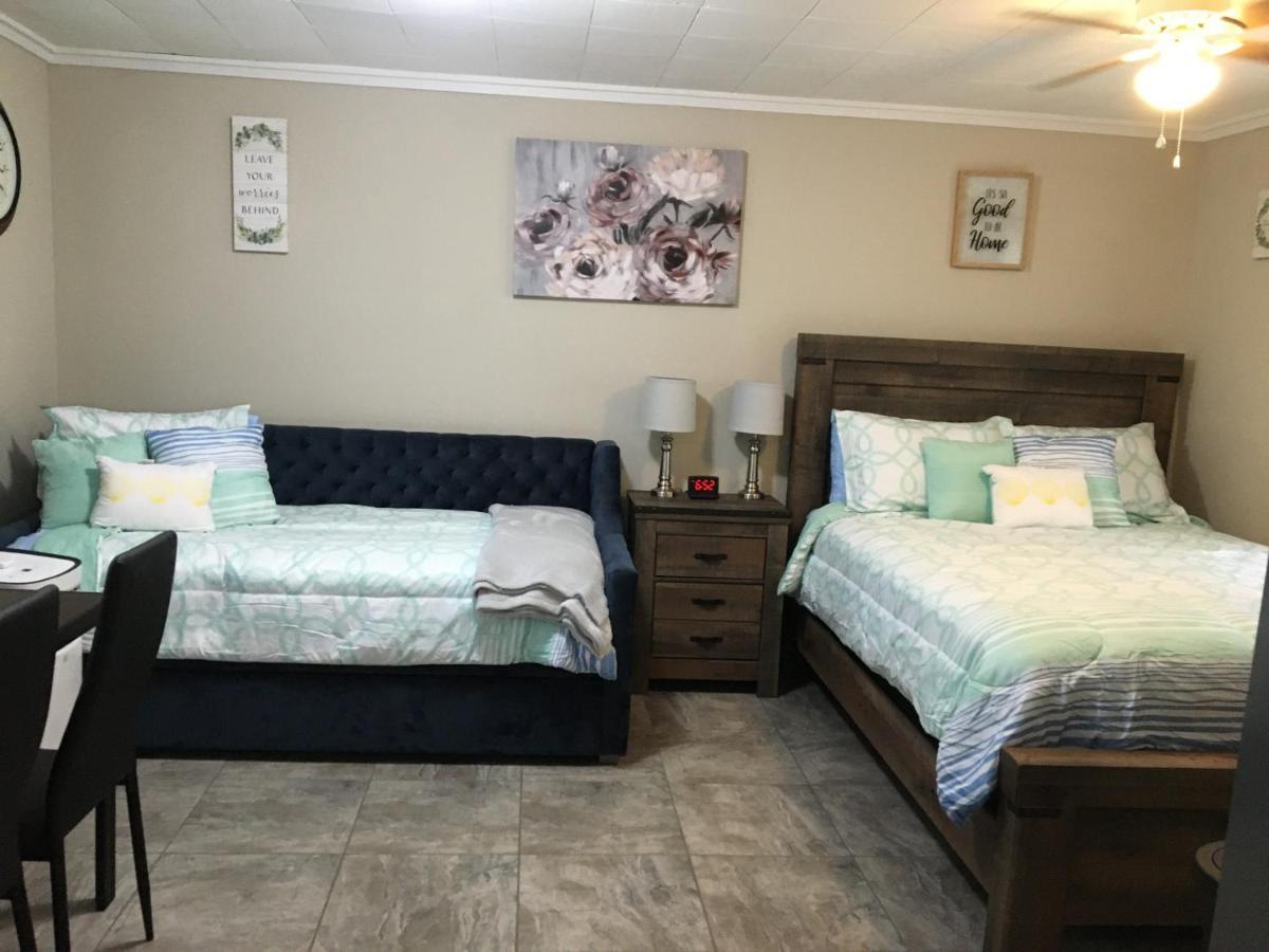 Just Like Being At Home- Newly Renovated Unit North Troy 外观 照片