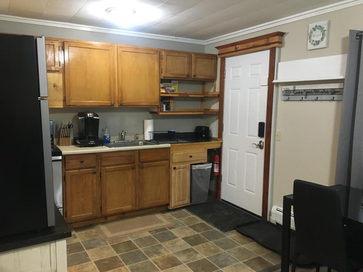 Just Like Being At Home- Newly Renovated Unit North Troy 外观 照片